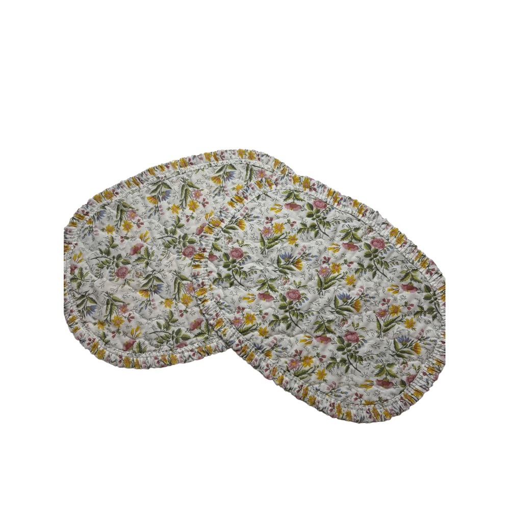 Set of 2 Vintage Floral Quilted Placemats Oval Ruffle Cottagecore Country